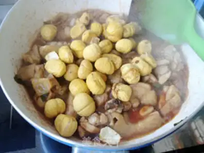 Make Red-tree chestnut chicken step 7