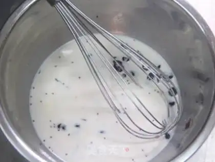 Make Chocolate cranberry cake step 2