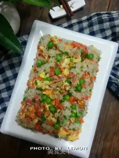 Make Yangzhou fried rice step 10