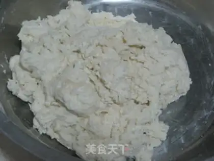 Make Tuna pizza step 1