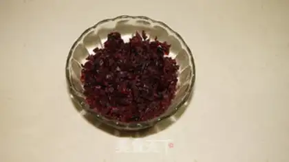 Make Cranberry sponge cake step 1