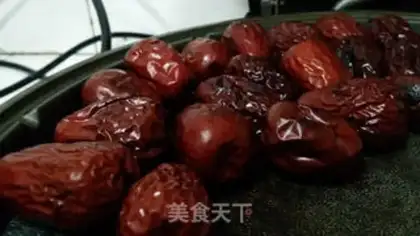 Make Cinnamon char tea step 1