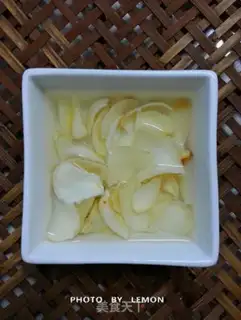 Make Silver-eared roses step 1