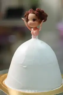 Make Barbie doll cake step 8