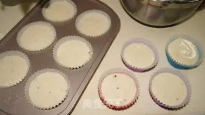 Make Cranberry sponge cake step 10
