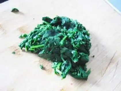 Make Garlic celery leaves step 2