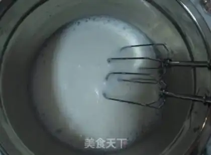 Make Barbie doll cake step 1