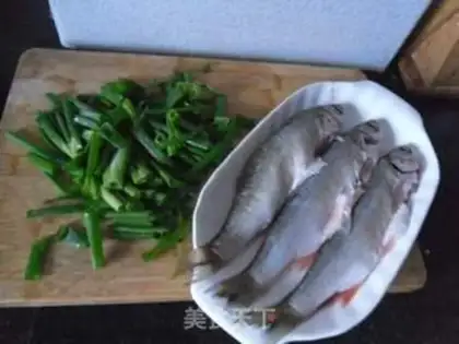 Make Burning fish in the season step 0