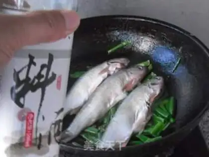 Make Burning fish in the season step 2
