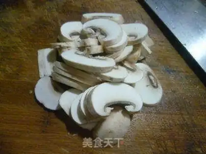 Make Precious mushroom fried eggs step 2