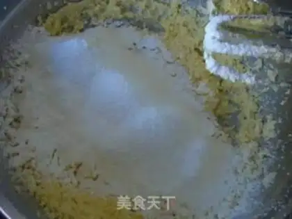 Make A golden orange cake step 4