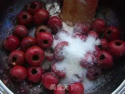 Make A simple mountain cake step 2