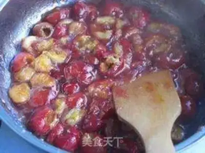 Make A simple mountain cake step 4
