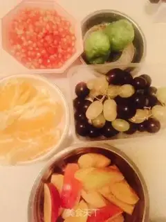 Make Five-colour fruit ice step 1