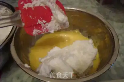 Make Christmas candy cake step 7