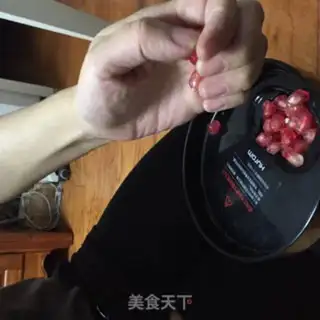 Make Pomegranate juice step 2