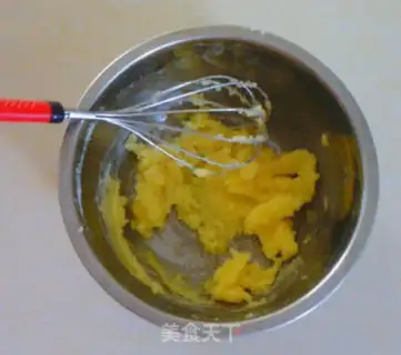 Make Pelican pretzels step 1