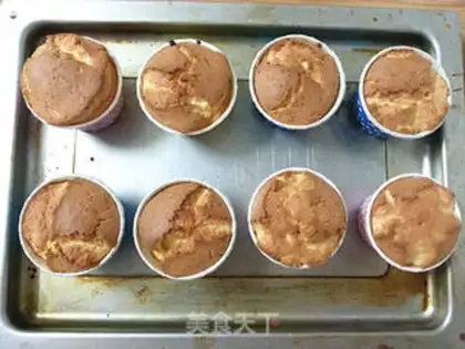 Make Christmas candy cake step 12