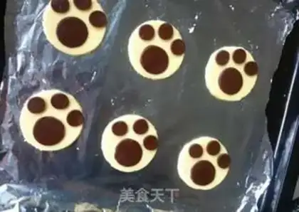 Make Cat claw cookies step 10