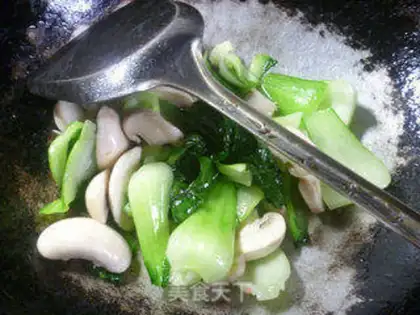 Make Mushrooms and greens step 6