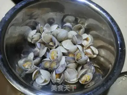 Make Onion clams step 1