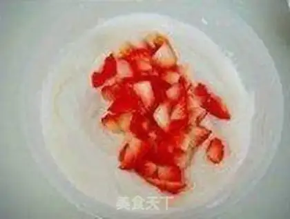 Make Butter strawberry cake step 4
