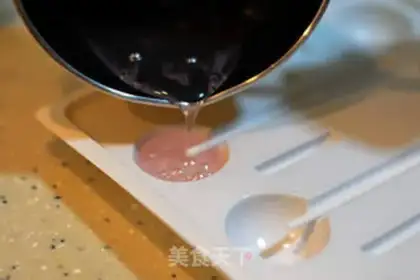 Make Crystal lollipop step 4
