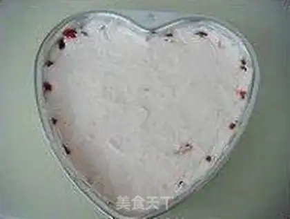 Make Butter strawberry cake step 7