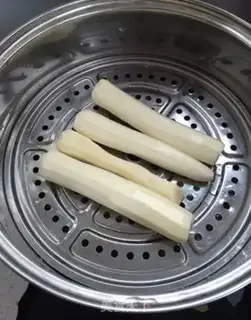 Make Yogurt lilies step 2