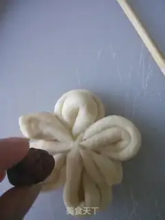 Make The date buns step 6