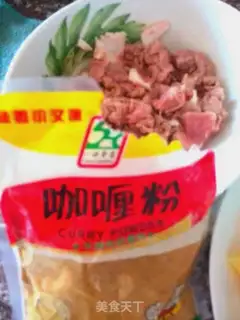 Make Curry potatoes for beef step 1