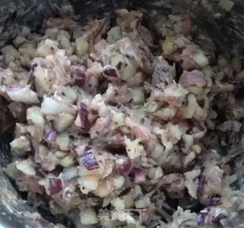 Make Cheese and beef onion pans step 3