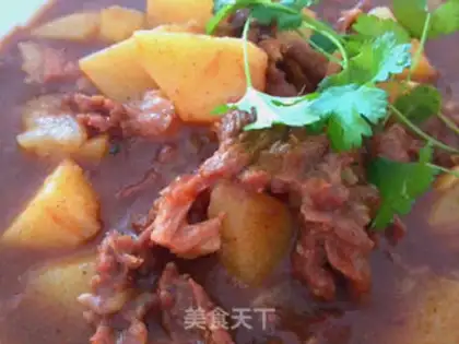 Make Curry potatoes for beef step 3