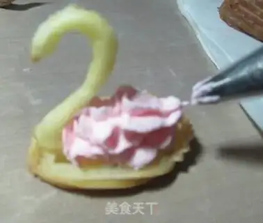 Make Swan puff step 19