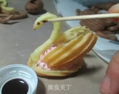 Make Swan puff step 21