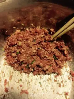 Make Beef radish pots step 1