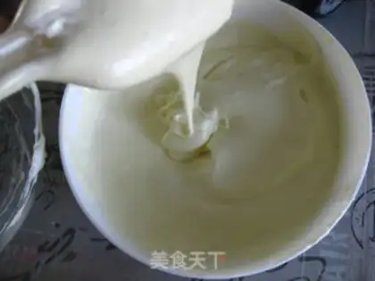 Make Barbie doll cake step 4