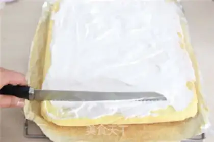 Make Montblanc Chestcake roll step 11