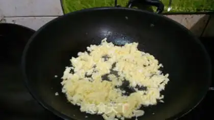 Make Eggs and spinach dumplings step 0