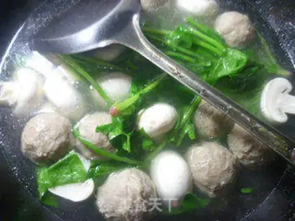 Make Spinach mushroom beefball soup step 5