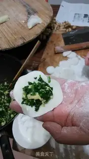 Make Eggs and spinach dumplings step 4