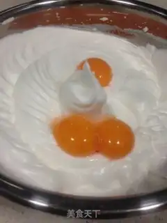 Make Mango Strawberry Twinkies step 1