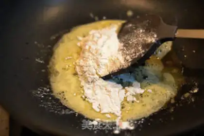 Make Butter mushroom soup step 3