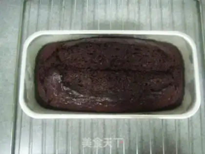Make walnut chocolate cake step 7
