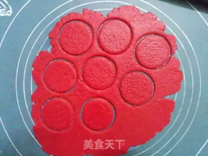 Make Rose cookies step 8