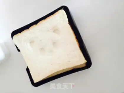 Make Sweet panda sandwich step 4