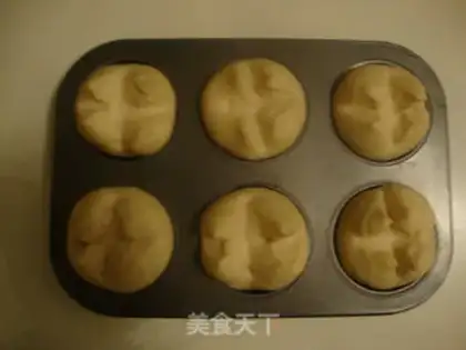 Make Meat pine buns step 4