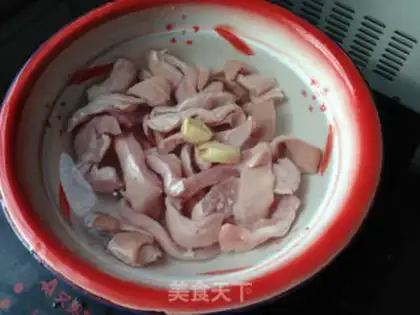 Make Piggy belly lilies step 7
