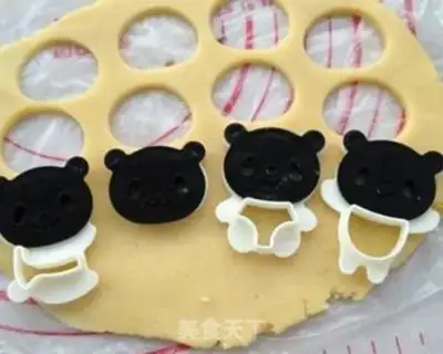 Make Panda cookies step 11