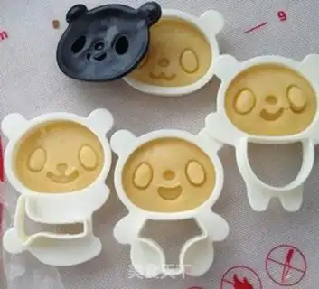 Make Panda cookies step 12